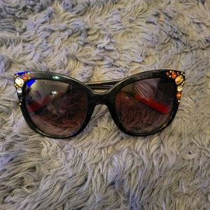 Missoni sunglasses with case